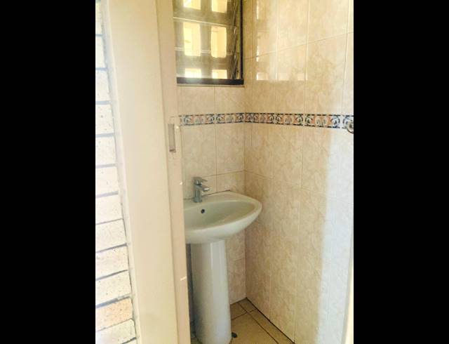 3 BEDROOM DUPLEX FOR SALE IN MONTCLAIR